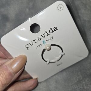 Silver ton pearl Pura Vida ring